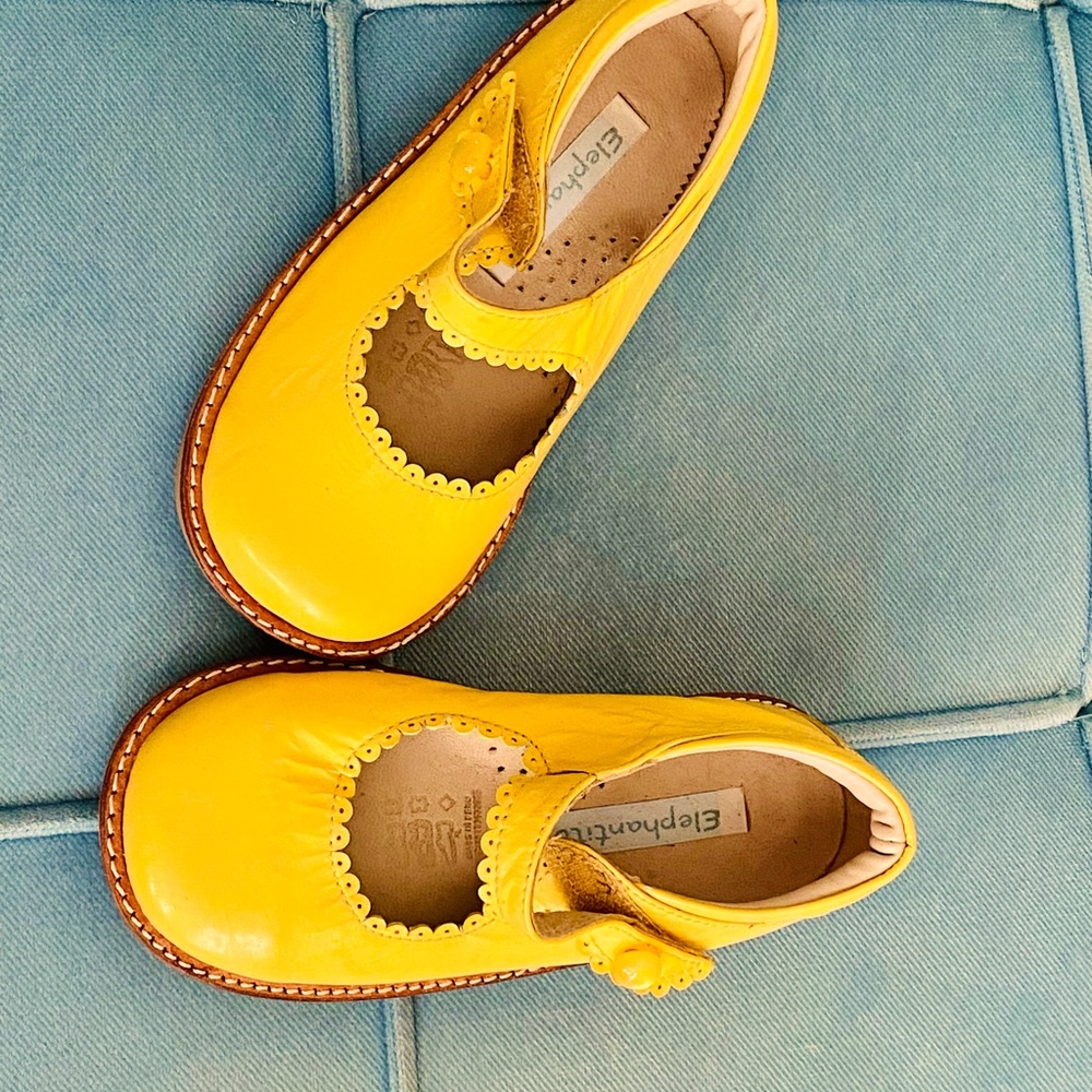Elephantito Girl's Scalloped Leather Mary Jane, Size: 8 Toddler, Yellow